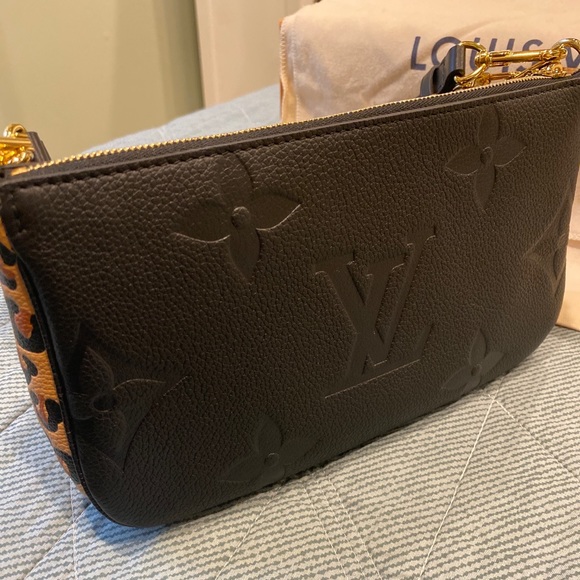 Louis Vuitton Wild at Heart Multi Pochette Accessoires (AVAILABLE) - Picture 7 of 8